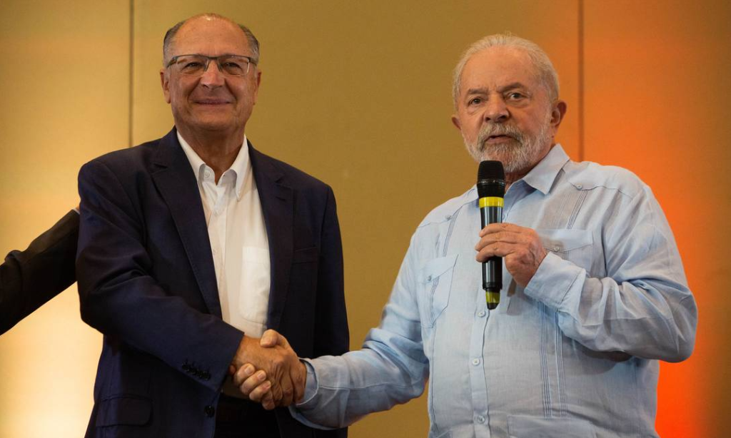 Política Lula declara patrimônio de R$ 7,4 milhões ao TSE; Alckmin tem R$ 1 mi