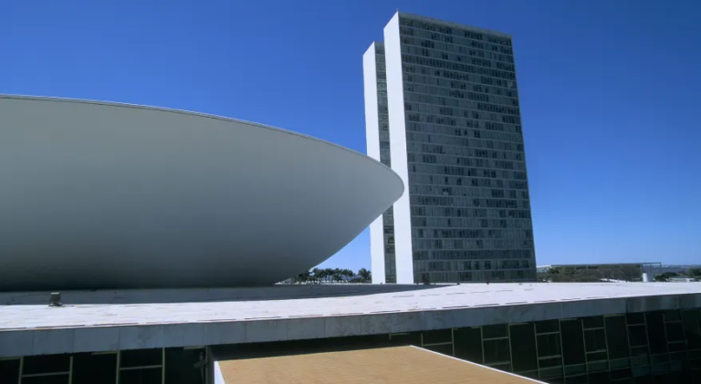 Câmara reembolsou R$ 21,6 milhões de despesas médicas a deputados desde 2019