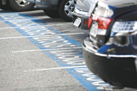 Lei que regulamenta cobrança de estacionamento em shoppings de Mossoró é inconstitucional, decide Justiça