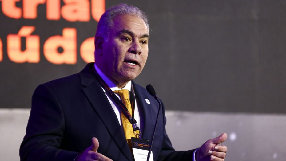 Queiroga pede investimentos privados na área de inovação