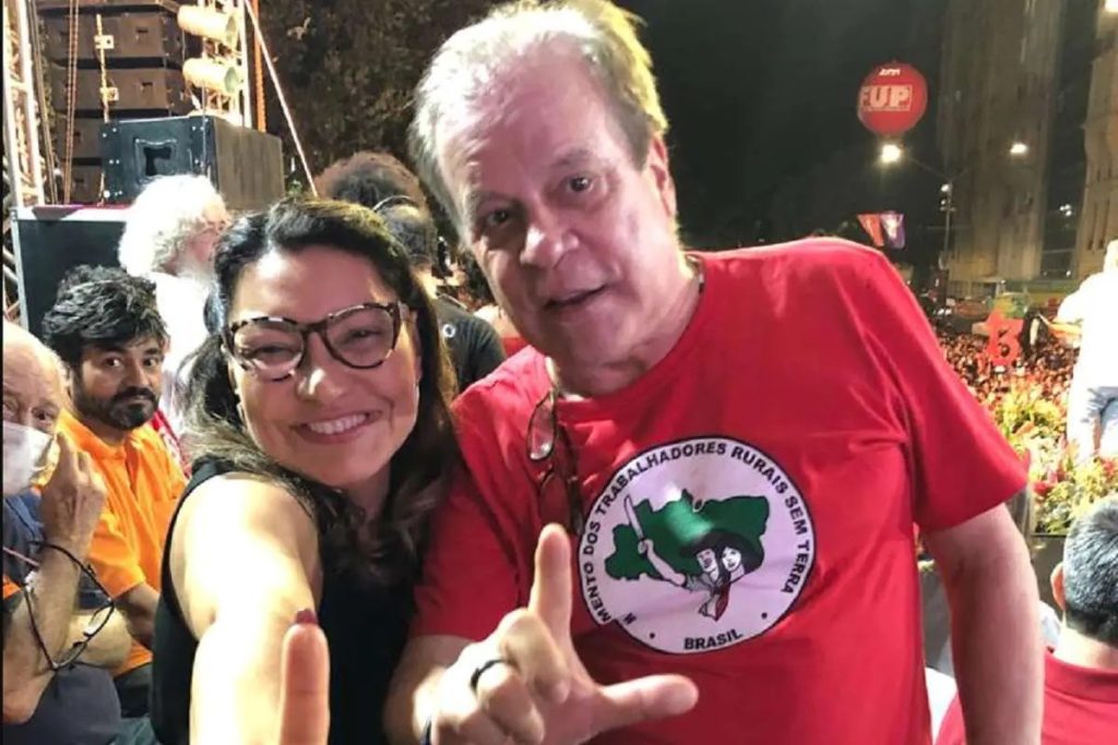 Chico Pinheiro vai apresentar comício de Lula e diz que entra na campanha para vencer
