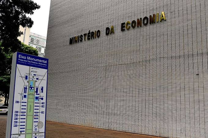 Governo reduz imposto sobre produto fabricado no Brasil