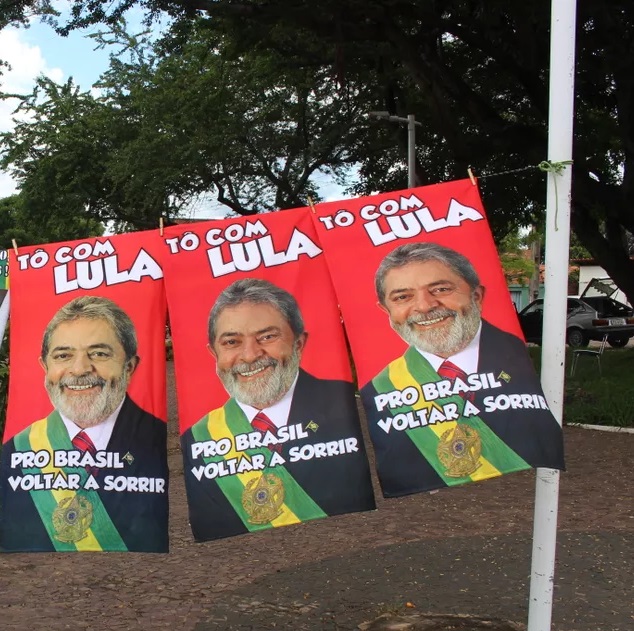 Produtor de queijo se nega a vender o produto porque o cliente mandou uma foto enrolado numa toalha de Lula