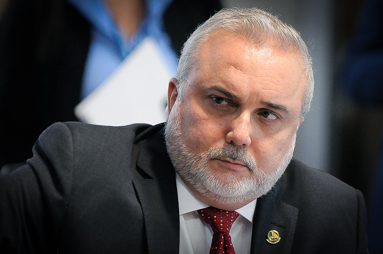 Senado aprova marco legal para explorar energia gerada fora do continente