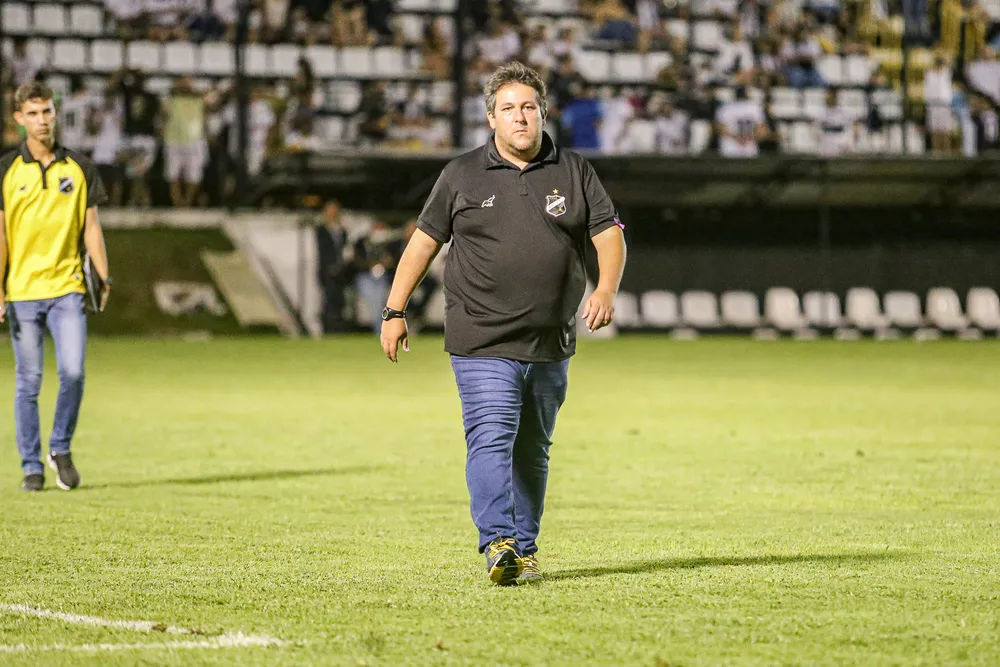 ABC anuncia pacotão com seis reforços para reta final da Série C