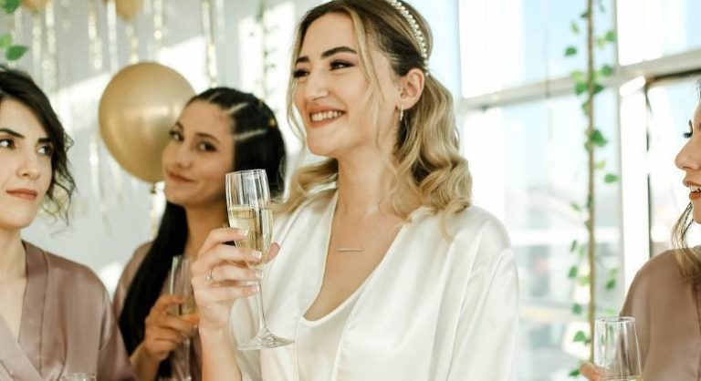 Noiva tira cunhada da lista de madrinhas por não estar ‘animada’ para o casamento