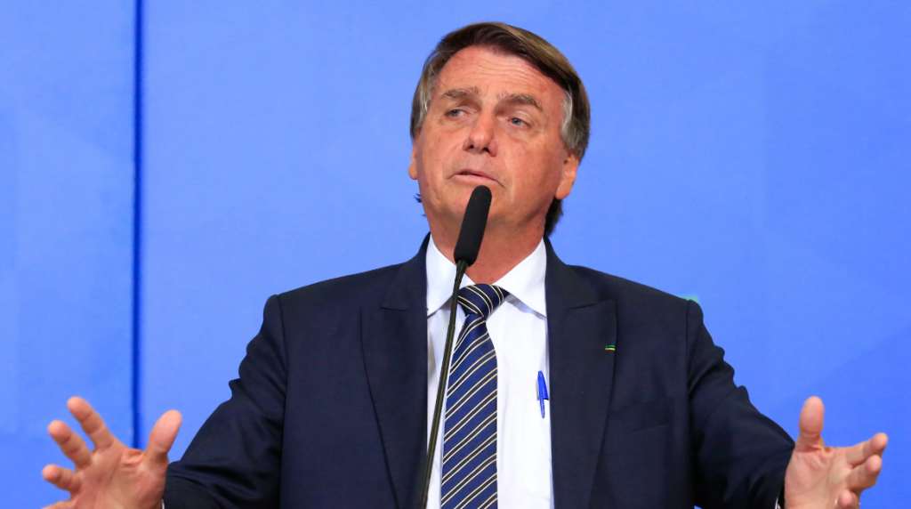 Bolsonaro decide os dois nomes do STJ e surpreende a todos