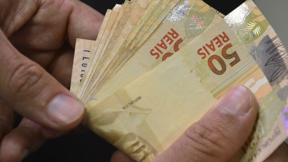 Ao TSE, candidatos dizem guardar R$ 5,6 milhões em dinheiro em casa