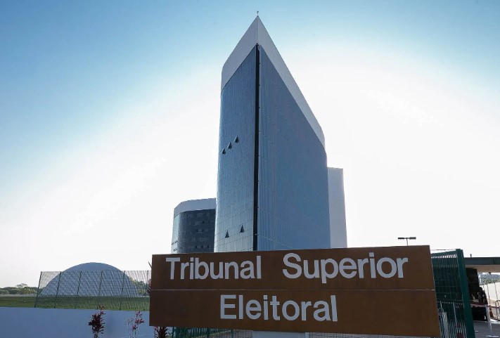 Plenário do TSE proíbe porte de armas em um raio de 100 metros dos locais de votação