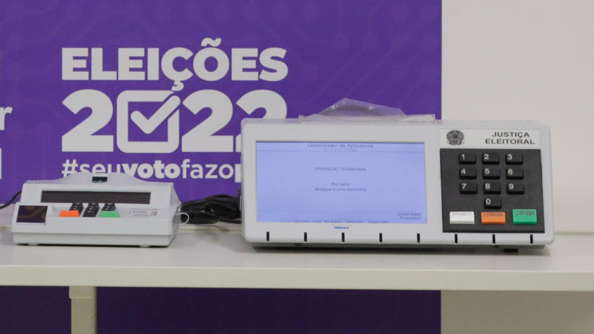 PoderData: 4 em 5 eleitores dizem ter certeza do voto para presidente