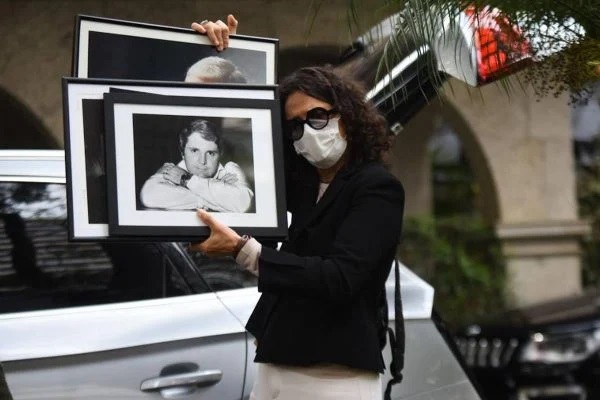 Corpo de Jô Soares é velado com presença de amigos e familiares em cerimônia fechada