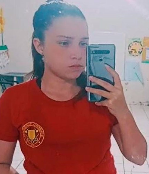 Bombeira civil assassinada em festa beneficente recebe homenagem durante o desfile cívico de 7 de setembro em Mossoró