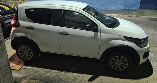 Homem compra carro de locadora e é detido em Natal; motorista diz que foi enganado