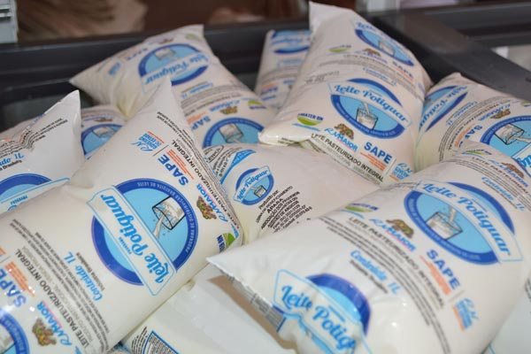 Baixa oferta eleva preço do leite e impacta no programa estadual
