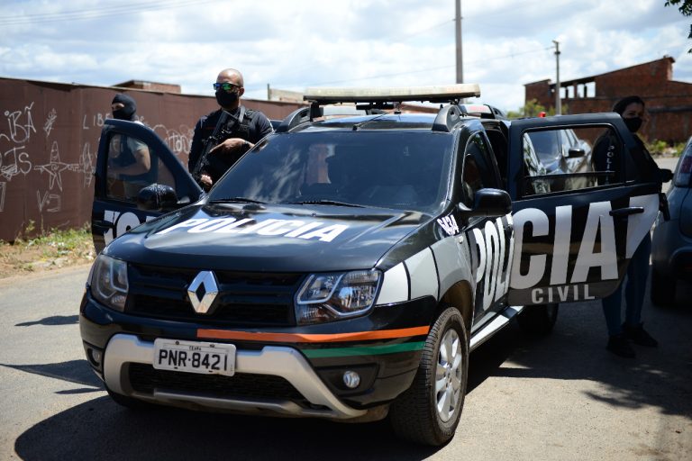 Mossoroense suspeito de aplicar golpe de mais de 300 mil reais tem celular apreendido pela Polícia Civil do Ceará