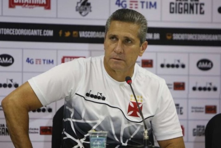 Vasco negocia com Jorginho e se aproxima de acerto com o treinador