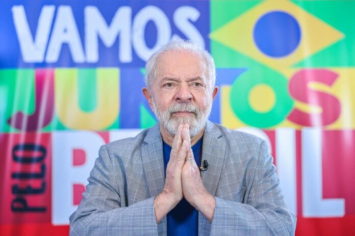 “O Estado não deve ter religião, não deve ter igreja”, diz Lula