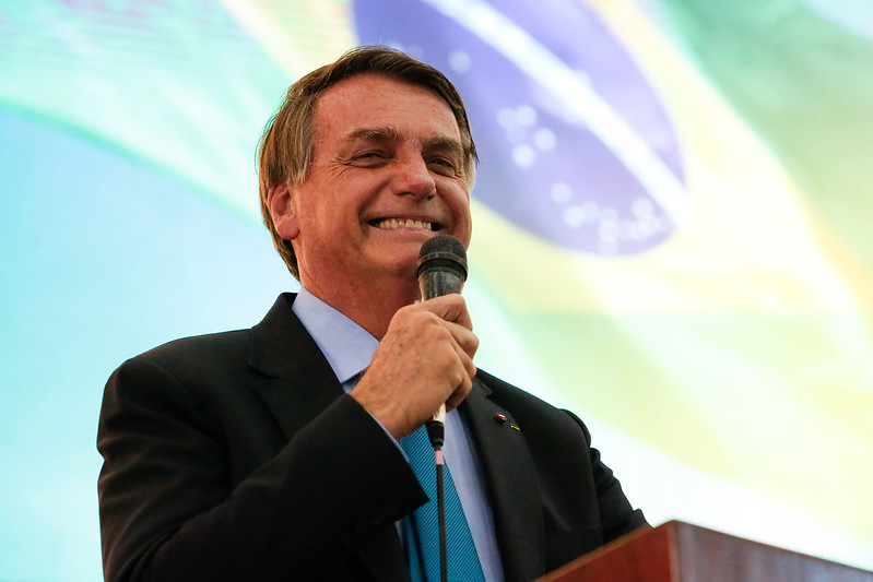 Em churrascaria de Nova York, Bolsonaro repete que é ‘imbrochável’