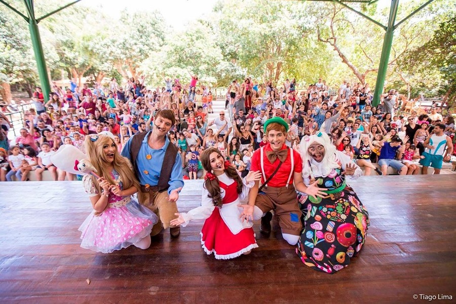 Espetáculo João e Maria e show de Pedras são atrações do Parque das Dunas, no domingo (18)