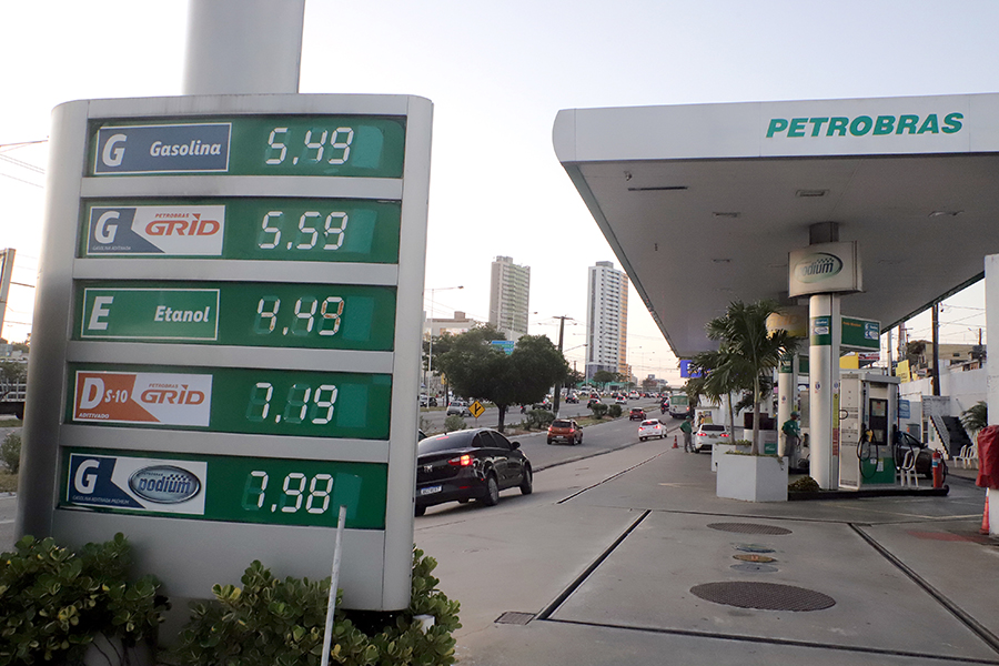 Distribuidores culpam Petrobras pelo aumento da gasolina em Natal