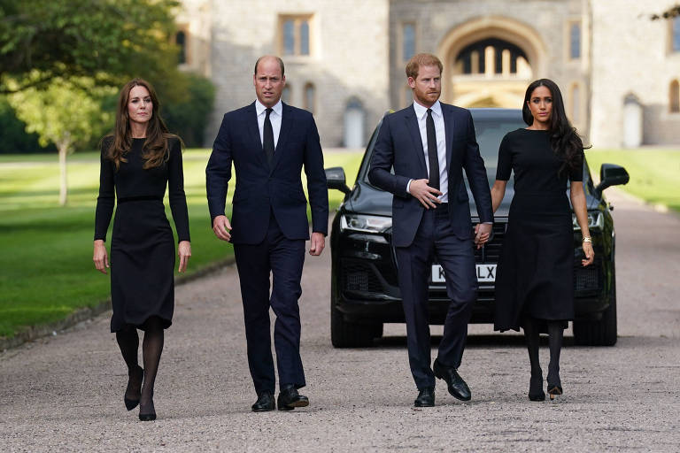 Príncipe Harry chama Elizabeth de ‘vovó’ em carta que marca reaproximação da família real