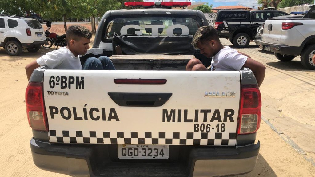 PM prende dupla com droga e balança de precisão em Caicó