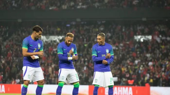 Brasil goleia Tunísia no último amistoso antes da Copa do Mundo