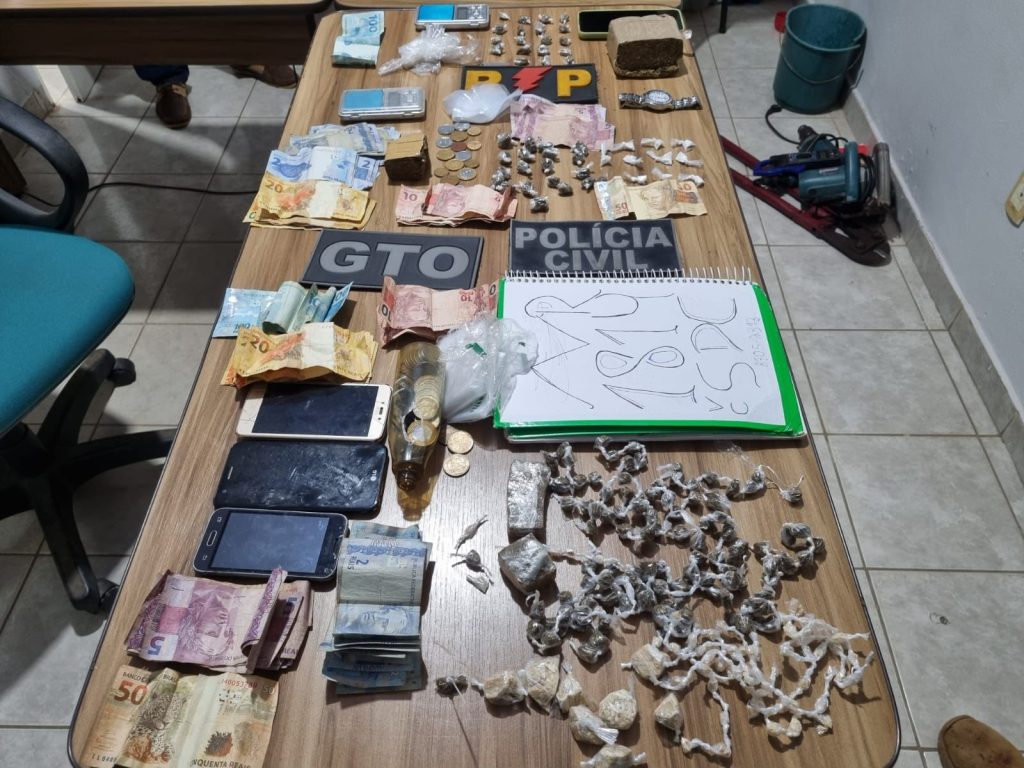 Quatro suspeitos por tráfico de drogas são presos em Touros