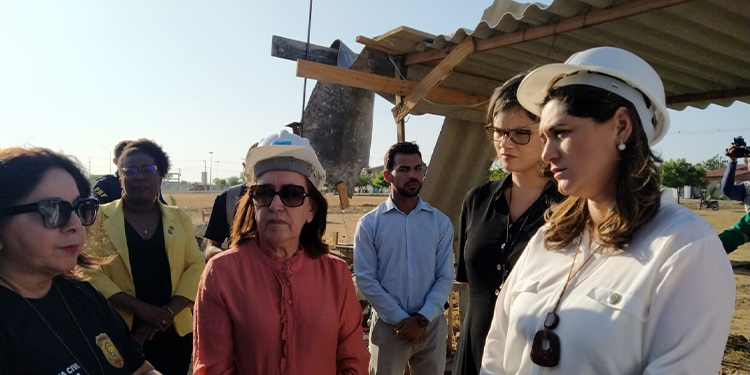 Ministra visita obras da Casa da Mulher Brasileira em Mossoró