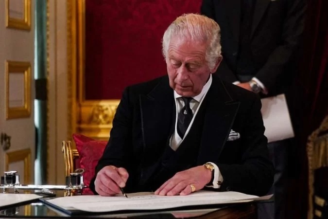 Reino Unido: Charles é oficialmente anunciado como rei em cerimônia real