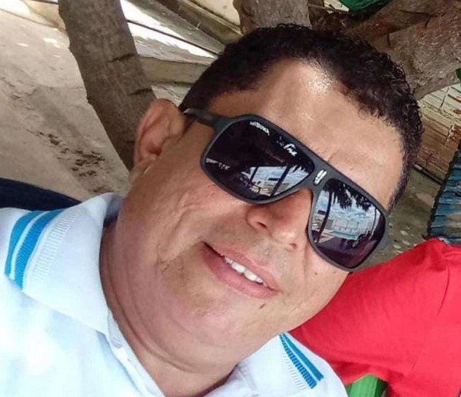 Caminhão tomba em rodovia paraíbana durante a madrugada e motorista, mossoroense, tem morte instantânea