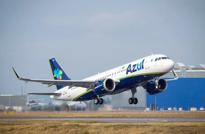 Azul confirma 98 novos voos para o RN durante alta temporada de verão
