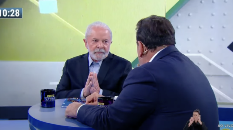 Lula chama Bolsonaro de “chucrão” e se diz “socialista refinado”