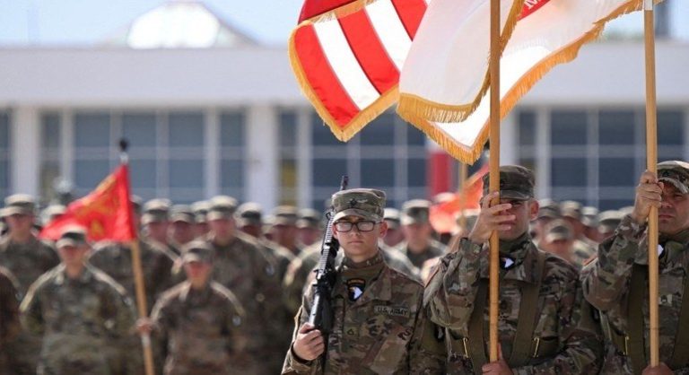 EUA deixam tropas de prontidão na Europa diante de risco de Putin usar arma nuclear