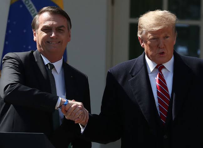 Trump anuncia apoio a reeleição de Bolsonaro