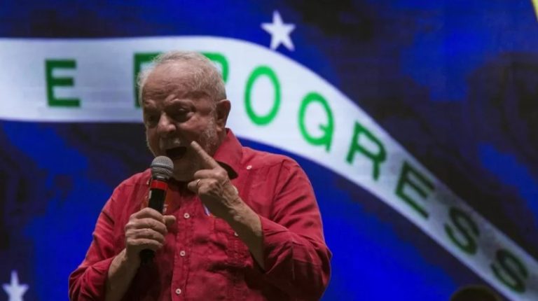 OH LOUCO… Lula critica ‘Bozo’ no RJ, compara ato com KKK e chama Hang de ‘Louro José’
