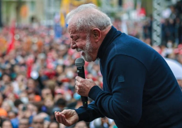 Lula e 21 alvos da Lava Jato devem R$ 4,1 bilhões à Receita Federal