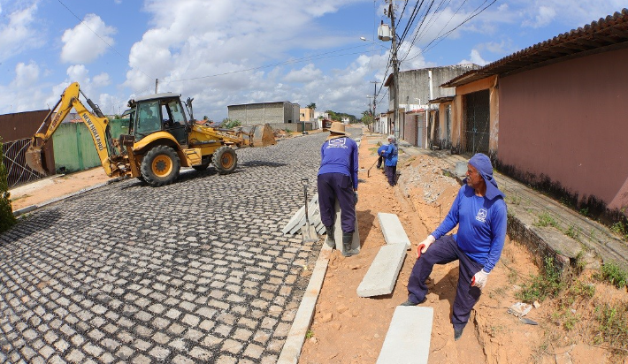Obras da Prefeitura de Natal (RN) no bairro Planalto chegam a 80% de execução