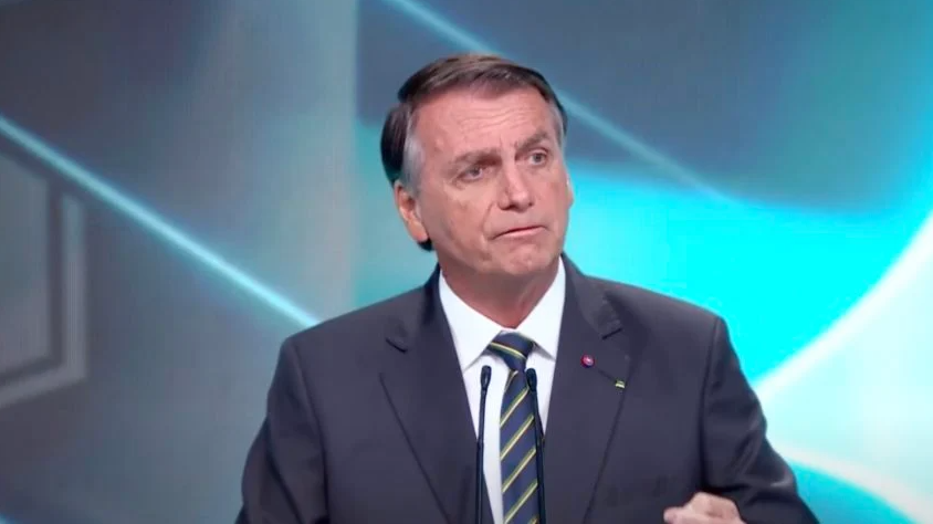 Bolsonaro chama Soraya Thronicke de “estelionatária” em debate