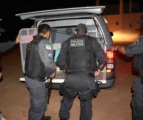Mulher é presa e autuada em flagrante por crime de injúria racial, após chamar policial feminina de “nega fedorenta” em Mossoró