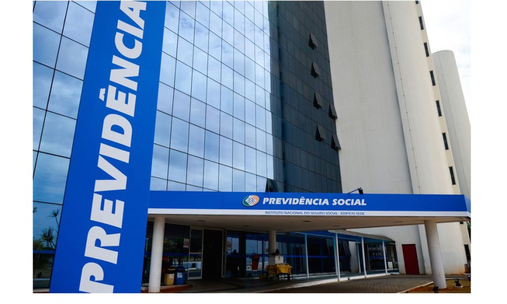 PF descobre esquema e evita quase R$ 500 milhões em fraudes do INSS