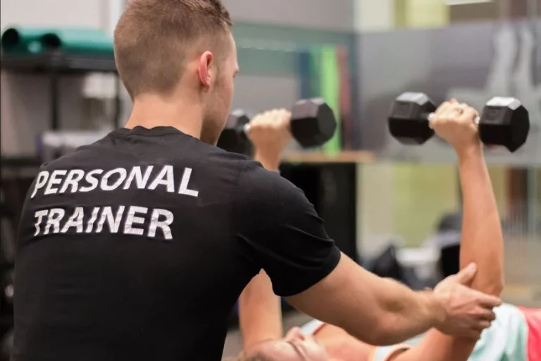 Tribunal de Justiça do RN autoriza academias a cobrarem taxa de personal trainer, em Mossoró