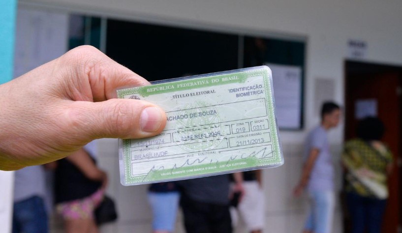 Eleições de 2022 terão recorde de eleitores com ensino médio completo: 58,2 milhões