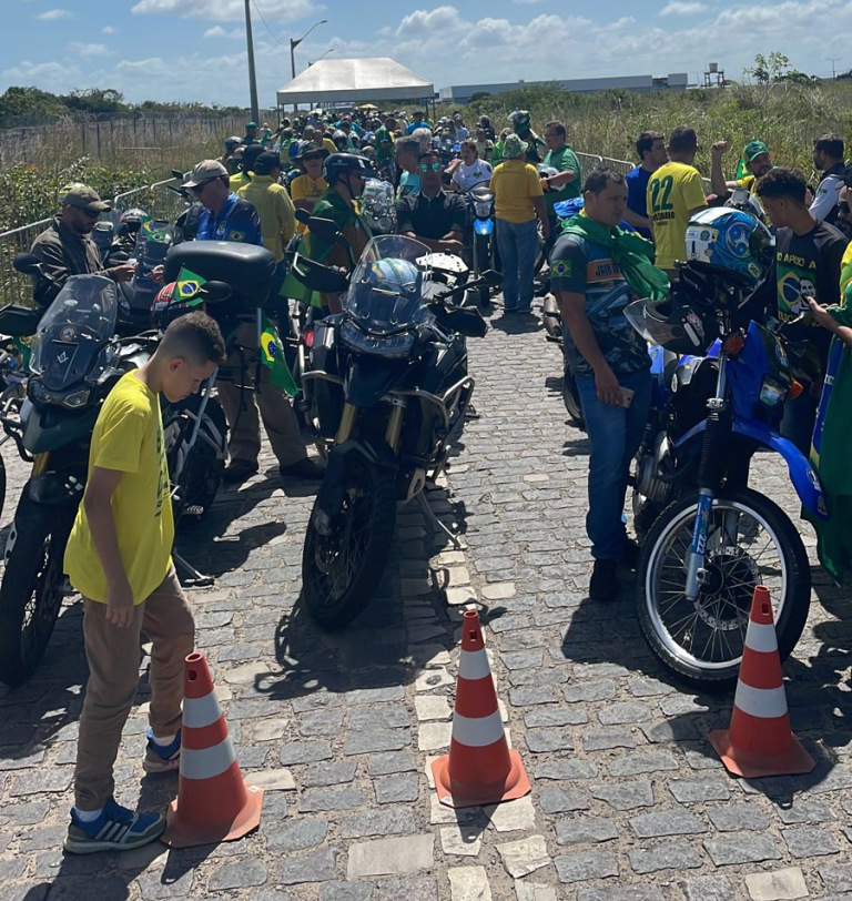 Presidente desembarca em Natal; Bolsonaristas já se organizam para a motociata