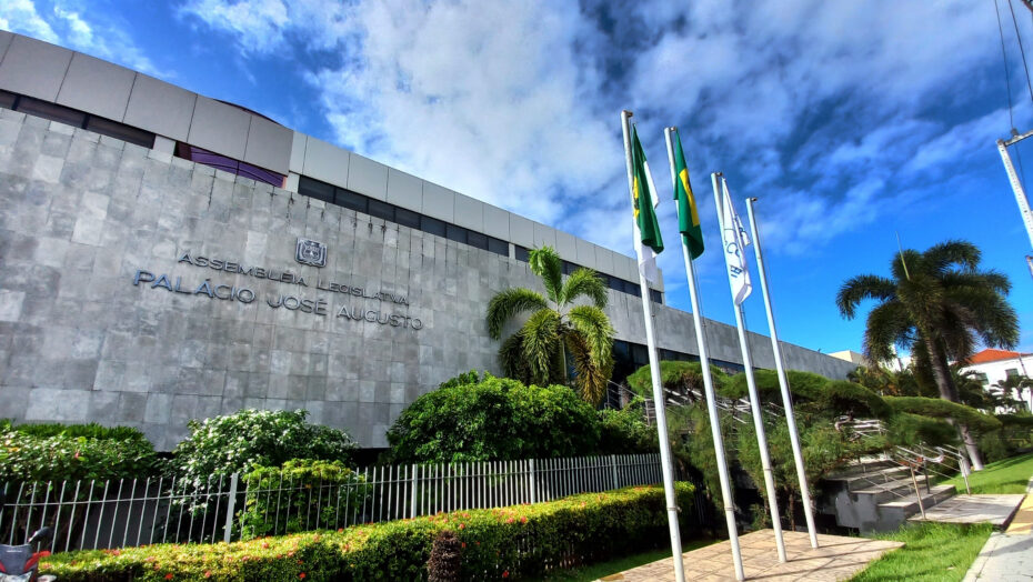 Provas do concurso da Assembleia Legislativa serão realizadas no próximo domingo em quatro cidades do RN; confira