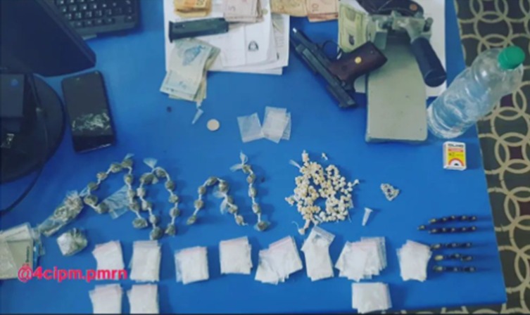 4ª CIPM prende dupla com arma, munições, drogas e diversos outros materiais ilíticos em Espírito Santo – RN