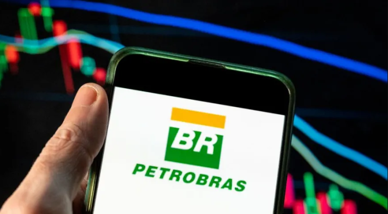 Ações da Petrobras atingem valor recorde com possível virada de Bolsonaro no 2° turno