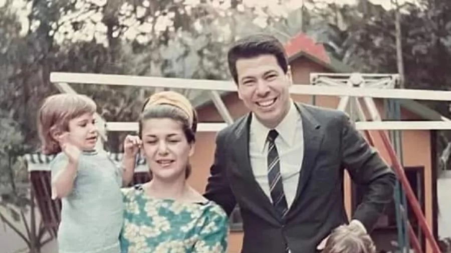Segredo e arrependimento: como foi o primeiro casamento de Silvio Santos