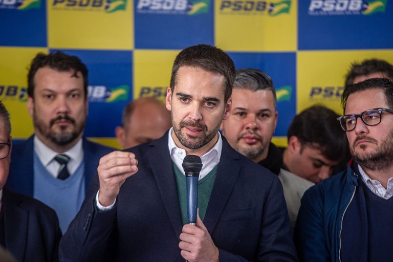 Eduardo Leite anuncia neutralidade no segundo turno da eleição presidencial