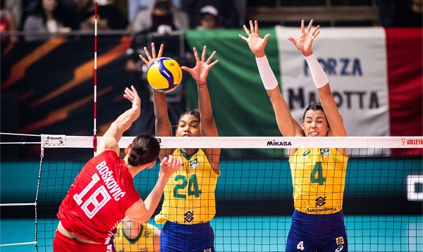 Brasil cai para Sérvia e fica com o vice no Mundial de vôlei feminino